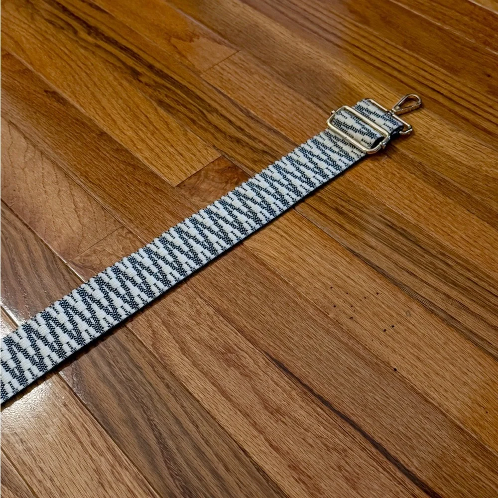 Patterned Bag Strap - Picture 2 of 2